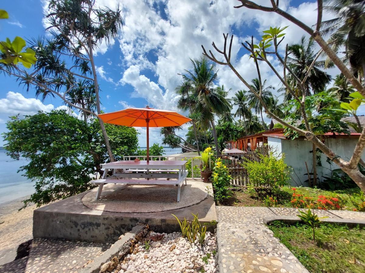 Sunari Beach Resort Selayar Matalalang Exteriör bild