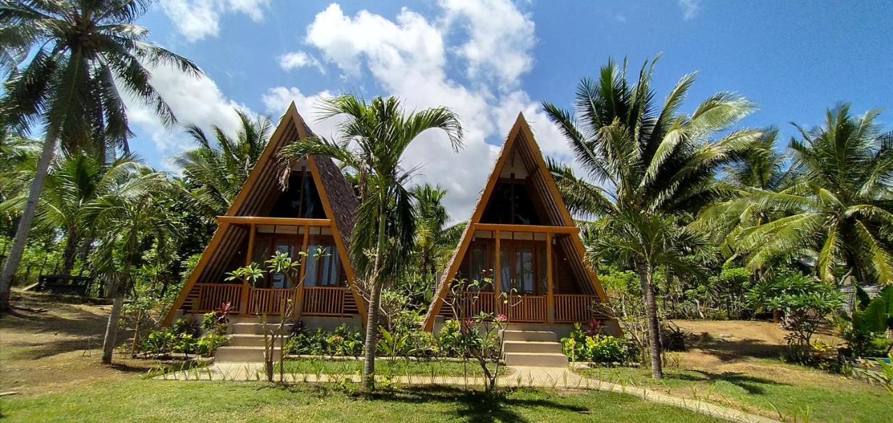 Sunari Beach Resort Selayar Matalalang Exteriör bild