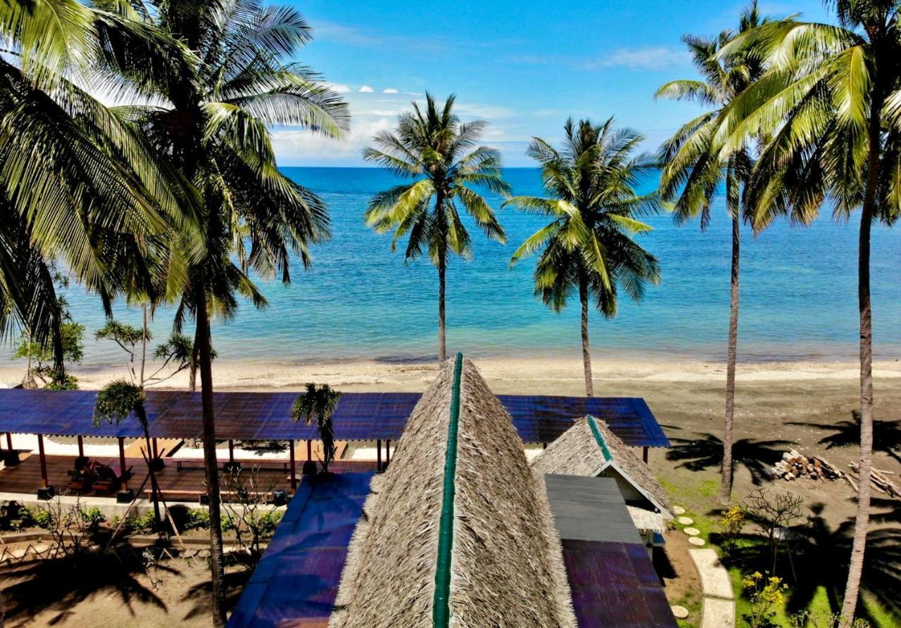 Sunari Beach Resort Selayar Matalalang Exteriör bild
